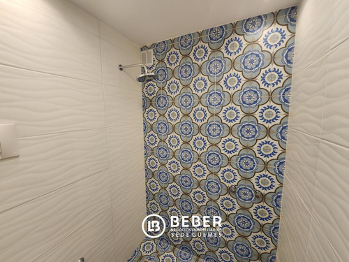 Imagen 28 de 30 de Venta 3 Ambientes Con 2 Balcones Salientesa Metros De Plaza Colon!