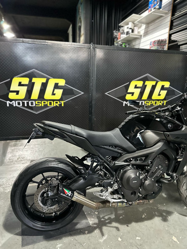 Yamaha Mt09 - 2021 - Con Accesorios En Stg Motosport