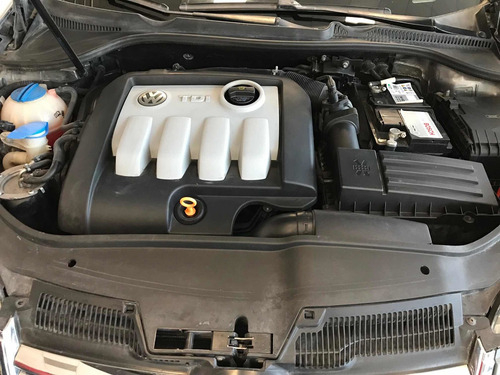 Imagen 12 de 13 de Volkswagen Vento 1.9 I Advance 2009