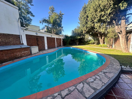 Venta Casa 4 Amb Cochera, Parque Y Piscina Quilmes