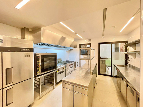 Venta De Local Comercial En Punta Carretas Con Renta