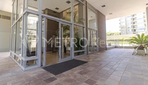 Departamento En Venta, 2 Amb, En Olivos Con Cochera