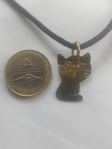 Dije De Gatito Vagoneta En Oro Nórdico 