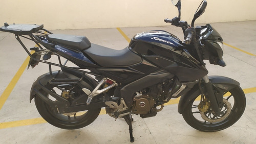 Rouser Ns 200