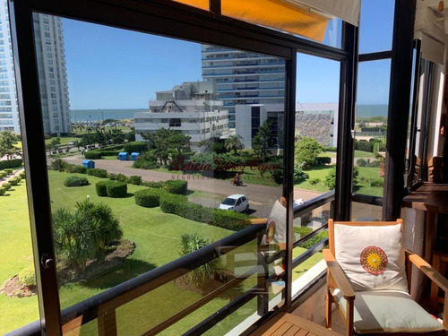 Imagen 2 de 30 de Venta Apartamento 1 Dormitorio Y Medio En Playa Brava