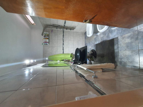 Imagen 8 de 12 de General.bustos - Tantingasta 500 - Venta Casa 3 Dorm Reciclada