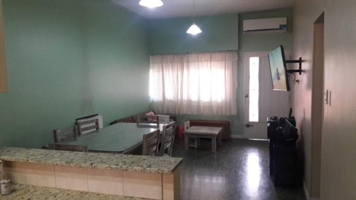 Imagen 3 de 13 de Venta - Chalet Ph De 3 Ambientes En Excelentes Condiciones - Moron