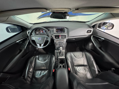 Volvo V40 2.0 T4 Dynamic Aut. 5p
