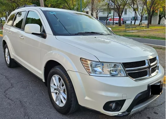 Dodge Journey 2.4 Sxt 5 Pasajeros Plus Mt