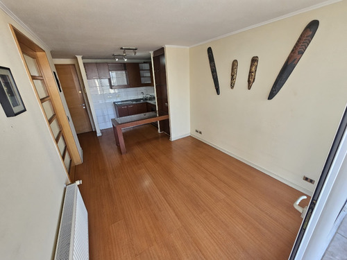 Arriendo Depto. Año Corrido Sin Muebles En Coraceros.