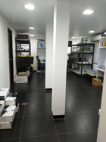 Imagen 5 de 13 de Alquiler De Oficinas En Los Dos Caminos Con Excelente Ubicacion Y Acabados De Calidad