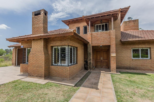 Imagen 3 de 30 de Quinta 4 Amb Con Pileta En Venta En La Reja