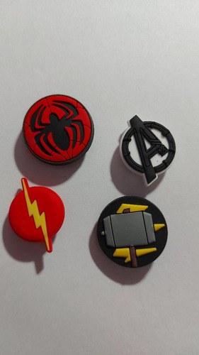 Pins Croc/gomones X 2 U Logos Xl + 2 U Comunes