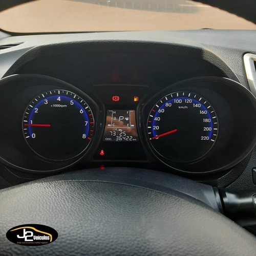 Imagem 7 de 10 de Hyundai Hb20x 1.6 16v Style Flex 4p Automático