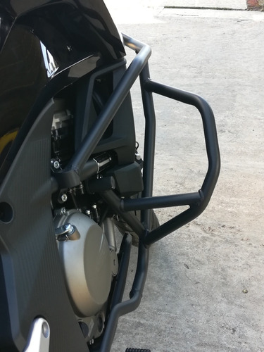 Imagen 10 de 15 de Cfmoto Mt650. 2 Años De Garantía. Financiada En 60 Cuotas