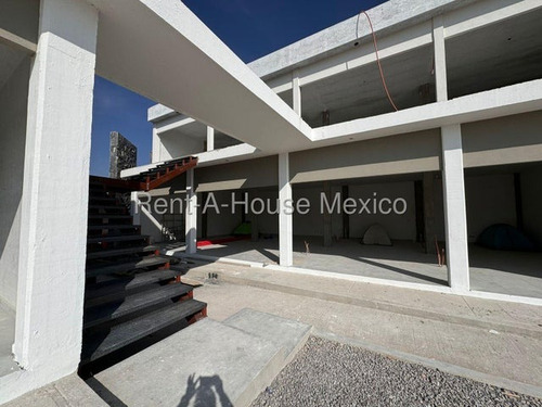 Local Comercial De 38 Metros - El Mirador, Renta | Ml