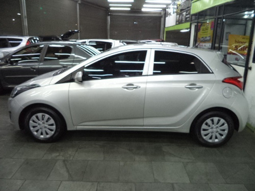 Imagem 3 de 13 de Hyundai Hb20 1.6 Comfort Plus Flex Autom Completo Couro 2015