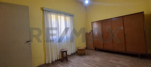 Venta Casa Amplia Avellaneda Patio Dos Cocheras
