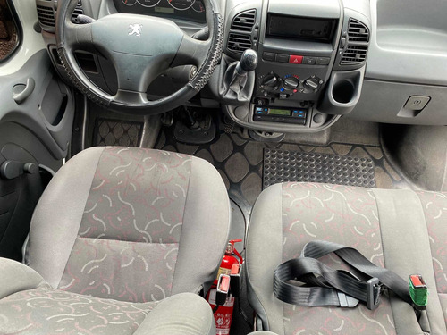 Imagem 14 de 15 de Peugeot Boxer Minibus 2012 2.3 Hdi 330m Médio 15l 5p