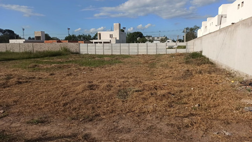 Se Vende Terreno En Pilar De 500 Mts. Cuadrados