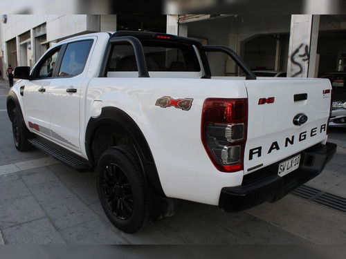 Ford Ranger XLT 4X4 3.2L AT FX4