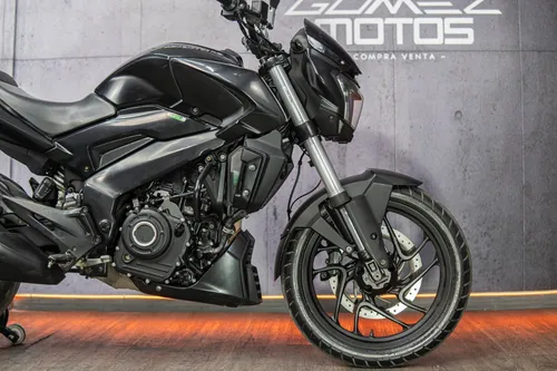 Bajaj Dominar 250 2022