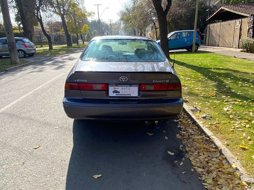 Imagen 8 de 15 de Toyota Camry Le
