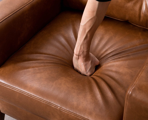 Silla Moderna Tapizada Con Brazo Y Patas De Madera