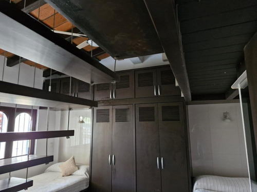 Departamento En Venta Amueblado En Marina Vallarta En Puerto Vallarta, Jalisco