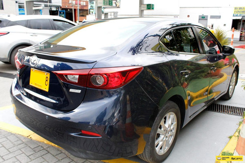 Mazda 3 2.0 Touring Mt