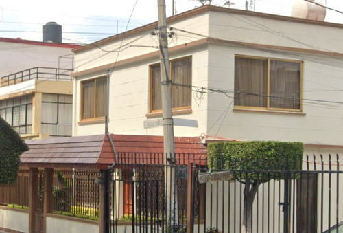 Casa En Venta En Calle Cecilio Robelo En Colonia Jardín Balbuena, Venustiano Carranza Ajrj