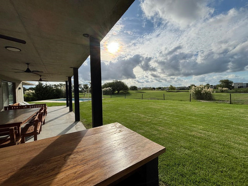 Casa En Venta En El Cantón, Escobar, G.b.a. Zona Norte