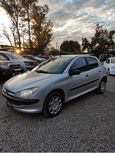 Imagen 1 de 9 de Peugeot 206 2011 1.4 Active 75cv
