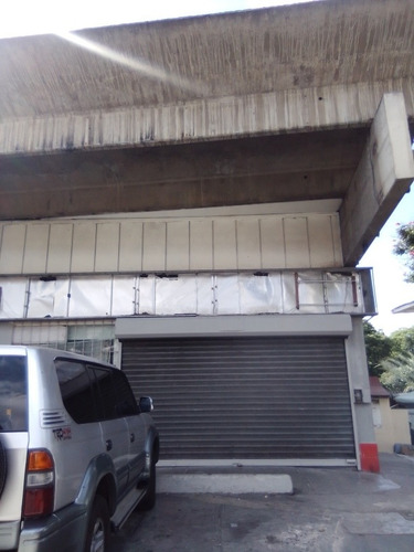 Imagen 2 de 16 de . Solo Venta. Local Comercial Nivel Calle C.c. Vista Alegre 180 M2.