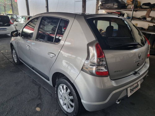 Imagem 3 de 9 de Renault Sandero 1.6 Privilége 8v Hi-flex 4p Manual