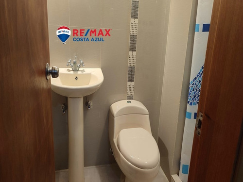 Imagen 8 de 16 de Se Vende Apartamento Con Vista Al Mar, Planta Elecrtica Total, En Tucacas, Edificio Marian Suite