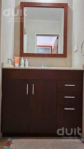 Casa En Venta 4 Dormitorios, Pileta, Cochera Triple Ideal Comercial