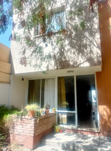 Re/max Vende Excelente Duplex Dos Dorm. Dorrego