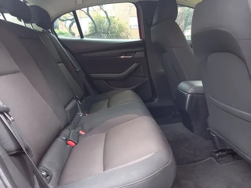 Mazda 3 2.0 Sport Touring