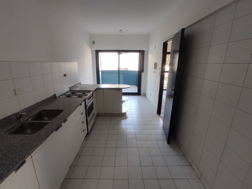 Imagen 6 de 16 de Departamento De 3 Ambientes En Venta - Mariano Acosta 117, Avellaneda