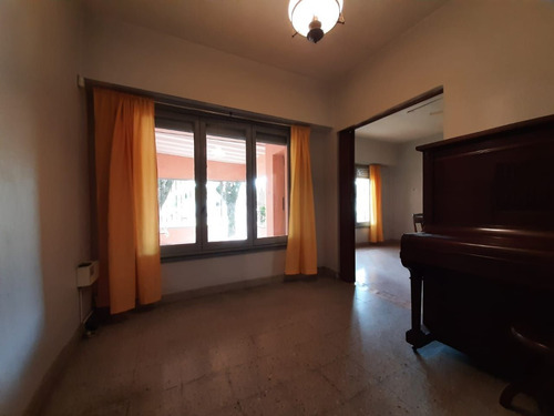 Venta Casa En San Vicente, Zona Centro