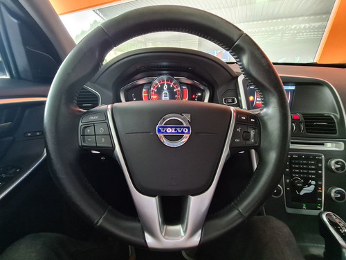 Volvo Xc60 2.0 T5 Dynamic Fwd Turbo Gasolina 4p Automáti...