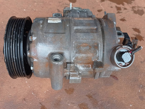 Imagem 4 de 4 de Compressor Ar-condicionado Volkswagen Polo 1.6 8v 03-10