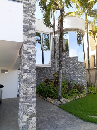 Imagen 2 de 29 de En Venta Casa En Villa Laguna Club. Codigo 5772462