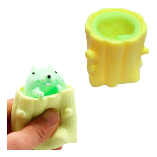 Imagen 4 de 7 de Squishy Ardilla Tronco Árbol Evii Squirrel Antiestress Color