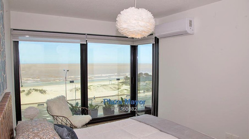 Apartamento Con Vista Privilegiada A La Rambla De Malvín