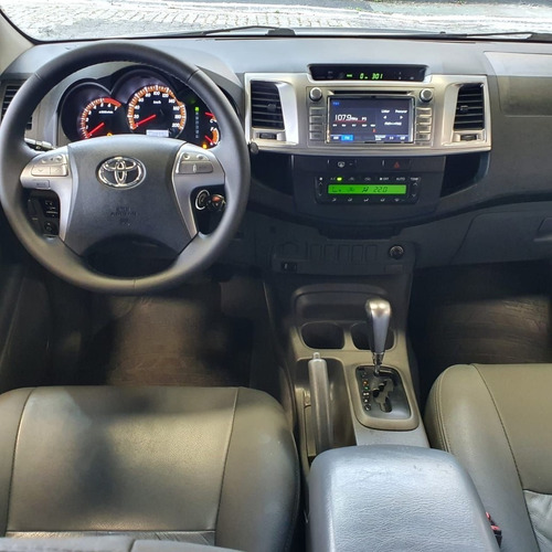 Imagem 12 de 14 de Toyota Hilux