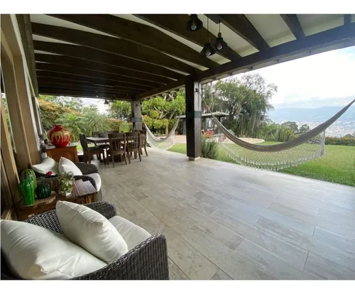 Increíble Casa Campestre Con Hermoso Lote. Código 57