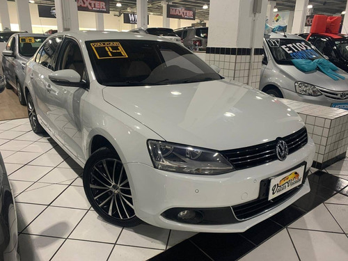 Volkswagen Jetta 2.0 Tsi Highline 211cv Gasolina 4p