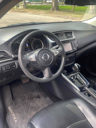 Imagen 13 de 18 de Nissan Sentra Exclusive Cvt 2016